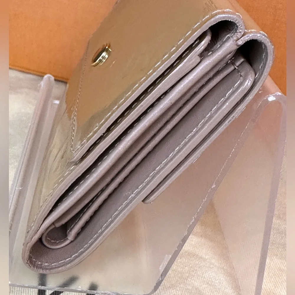 Louis Vuitton Yellow verni conpact wallet